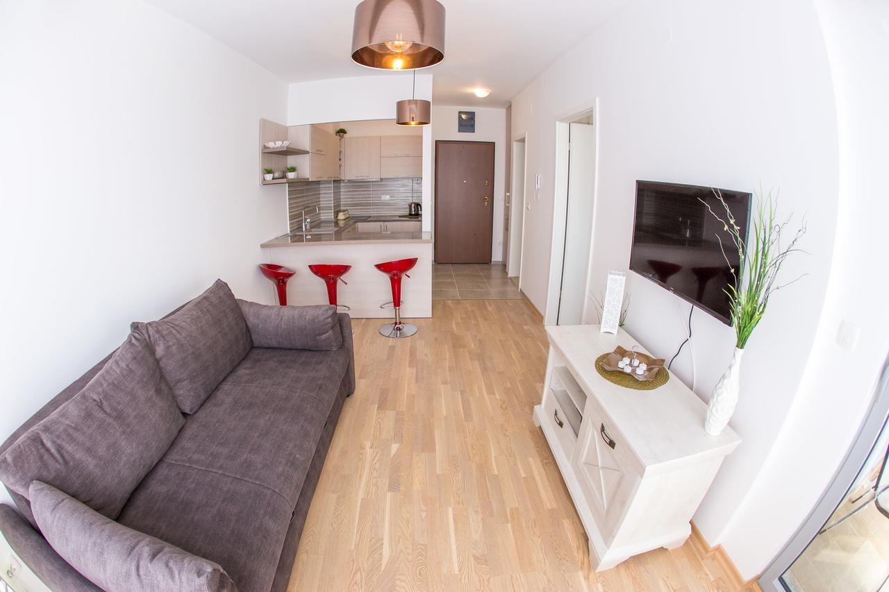 בודווה Natasha Sea View Apartment מראה חיצוני תמונה