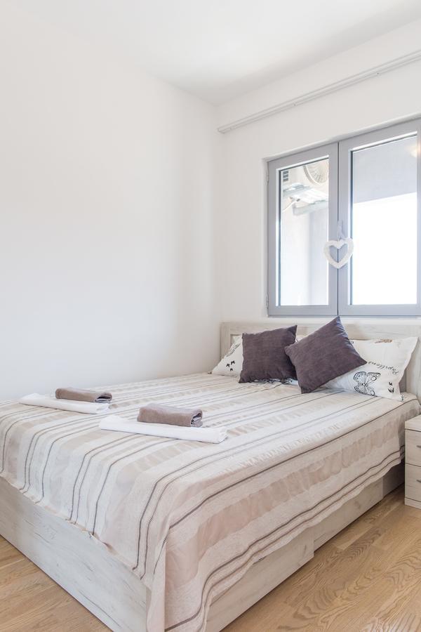 בודווה Natasha Sea View Apartment מראה חיצוני תמונה