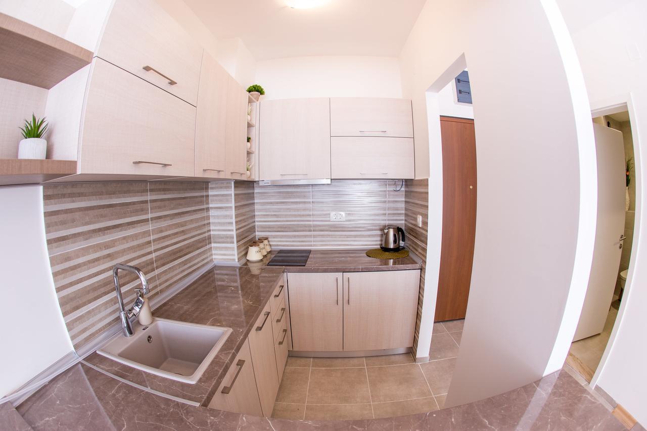 בודווה Natasha Sea View Apartment מראה חיצוני תמונה