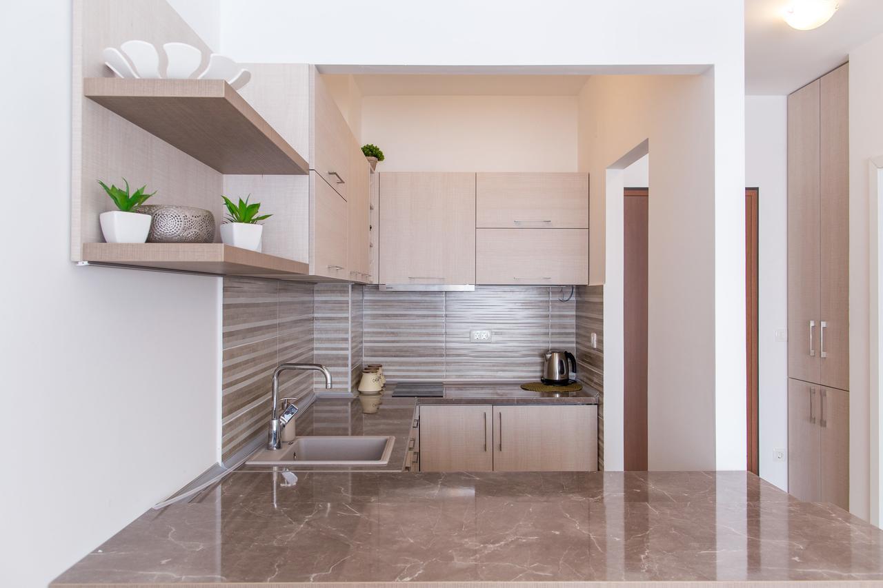 בודווה Natasha Sea View Apartment מראה חיצוני תמונה